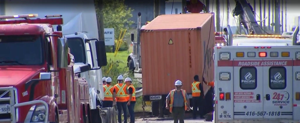 Sinkhole Disrupts Traffic in Vaughan After Storm Sinkhole Disrupts Traffic in Vaughan After Storm