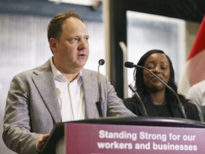 Ottawa rolls out .5B tariff support as Ontario braces for fallout