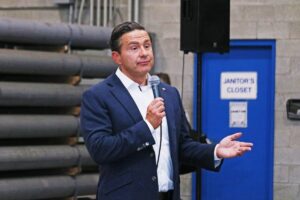 Poilievre pushes for tariff-free trade during visit to Simcoe County