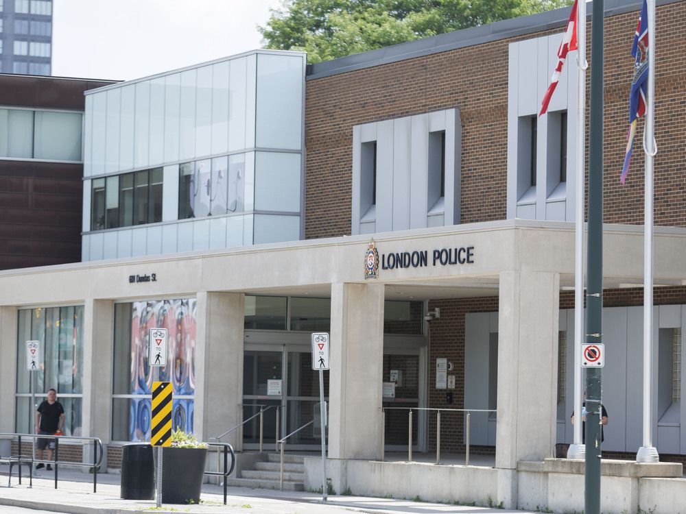 Man Stabbed in Downtown London, Police Investigating Man Stabbed in Downtown London, Police Investigating