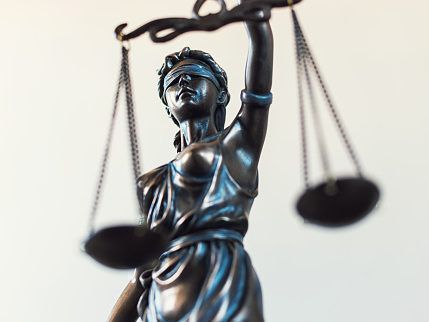 Lawyer from Port Elgin Loses Legal License Lawyer from Port Elgin Loses Legal License