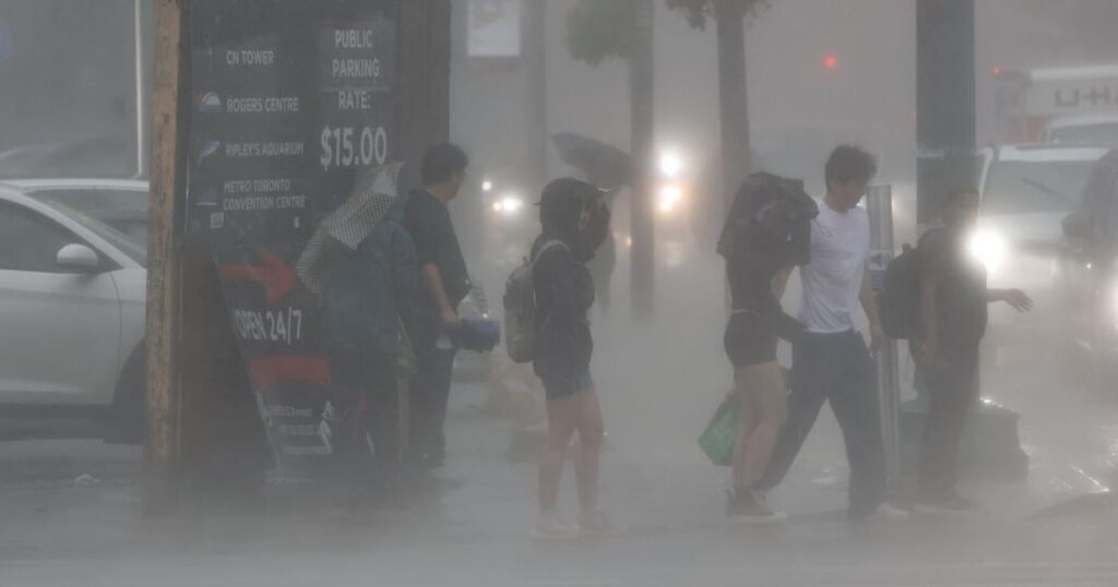 Power Outages Affect Thousands in Toronto Area