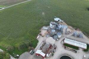 Tornado confirmed west of Monkton