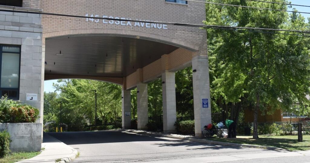 Richmond Hill to Host New Homeless Drop-in Center Richmond Hill to Host New Homeless Drop-in Center