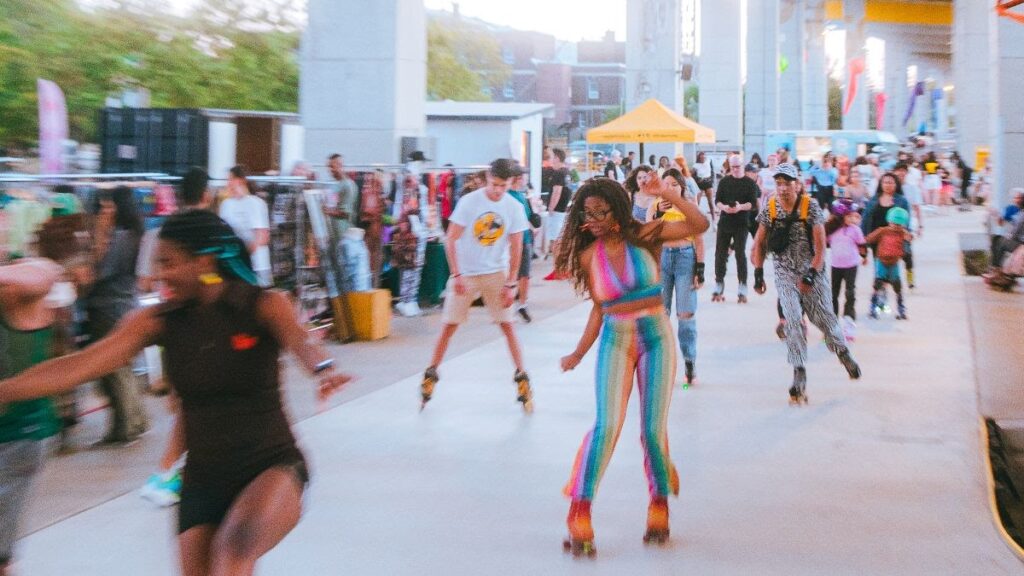 Rolling into Summer: Mobile Skating Fun Arrives