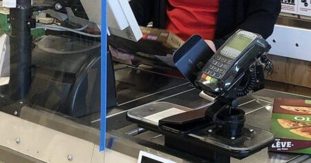 Minimum Wage in Ontario Jumps to .95 an Hour Minimum Wage in Ontario Jumps to .95 an Hour