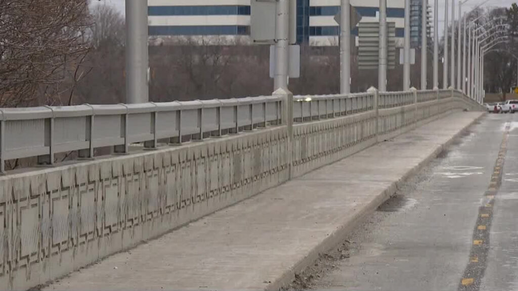 Man Dies After Falling from Leaside Bridge