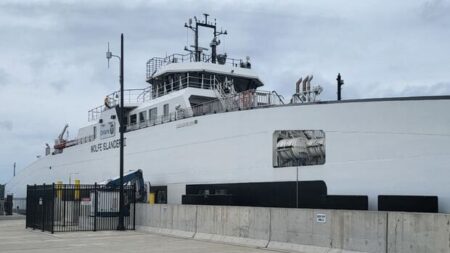 First Day Back for Wolfe Islander IV Ferry Hits Snags First Day Back for Wolfe Islander IV Ferry Hits Snags