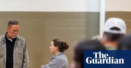 ‘Talking to every single person matters’: ‘prairie populists’ canvass the rural US heartland to win in midterms | US midterm elections 2026 ‘Talking to every single person matters’: ‘prairie populists’ canvass the rural US heartland to win in midterms | US midterm elections 2026
